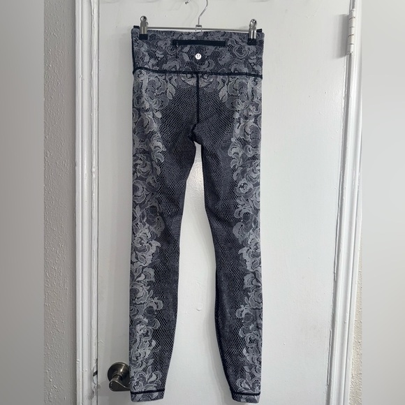 Lululemon Wunder Under Full Length Leggings in a Black and White Pretty Lace 4 - Picture 4 of 8